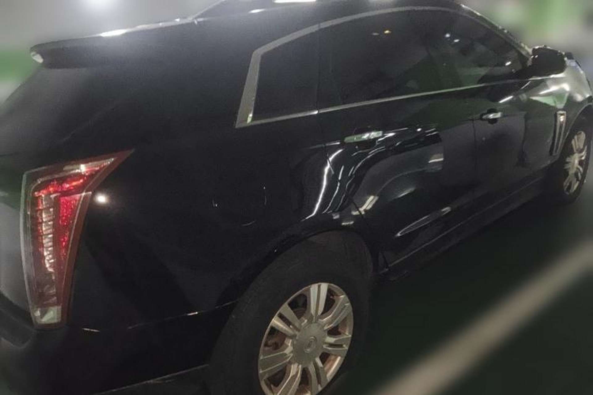 Used Cadillac SRX 2014 3.0L Elite Model Rear Right 45 Deg