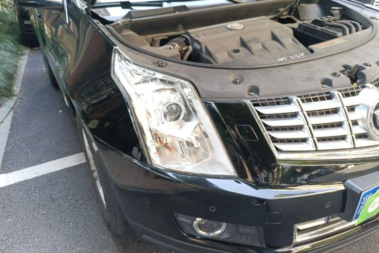 Used Cadillac SRX 2014 3.0L Elite Model Right Front Headlight