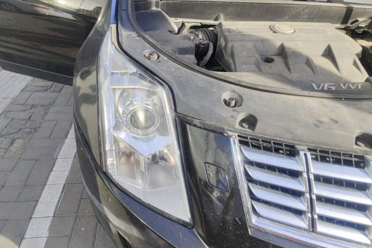 Used Cadillac SRX 2014 3.0L Elite Model Right Front Headlight
