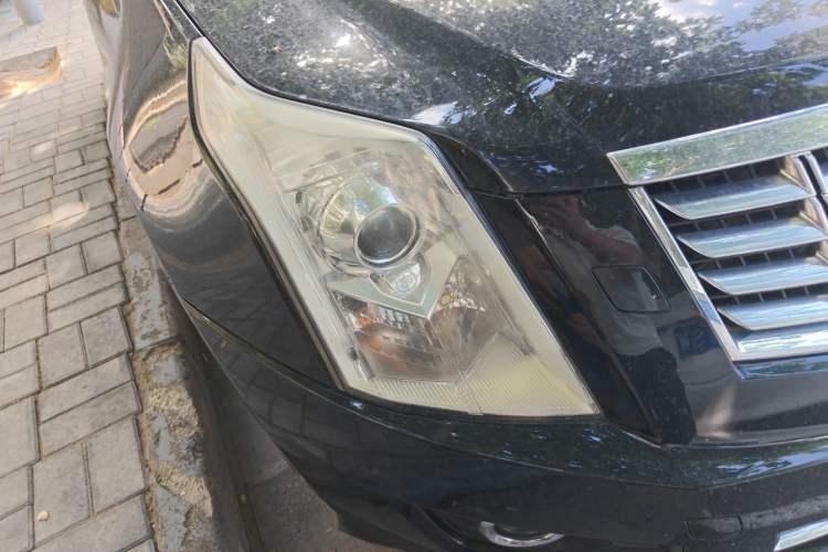 Used Cadillac SRX 2014 3.0L Leading Model Right Front Headlight