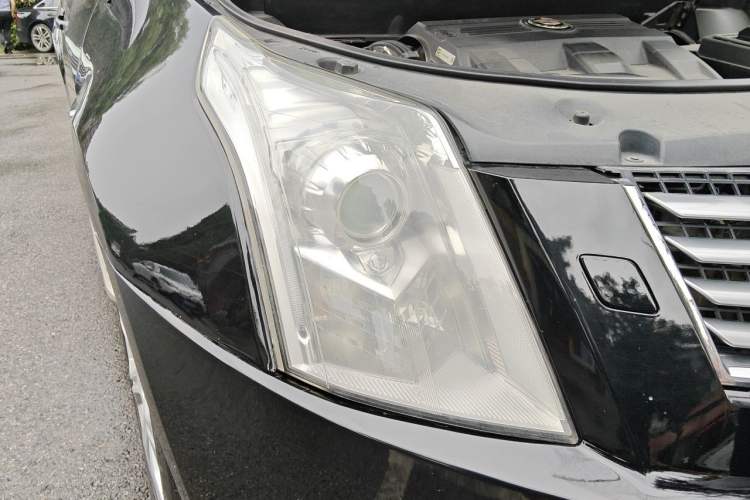 Used Cadillac SRX 2014 3.0L Luxury Model Right Front Headlight