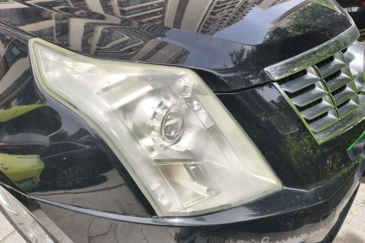 Used Cadillac SRX 2014 3.0L Elite Model Right Front Headlight