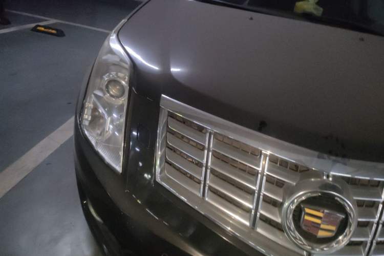 Used Cadillac SRX 2014 3.0L Elite Model Right Front Headlight