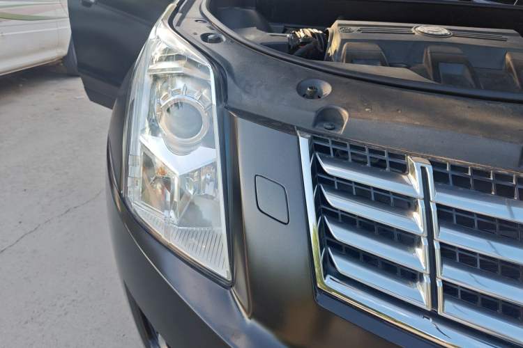 Used Cadillac SRX 2014 3.0L Elite Model Right Front Headlight