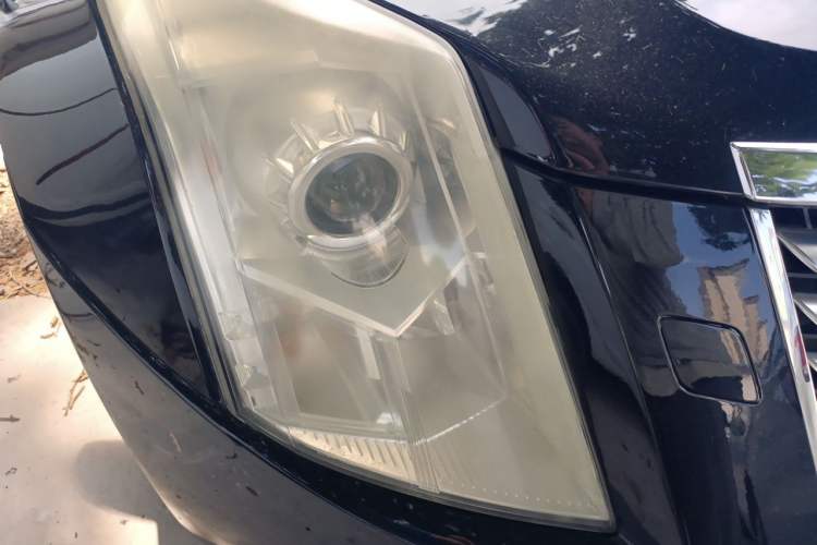 Used Cadillac SRX 2014 3.0L Luxury Model Right Front Headlight