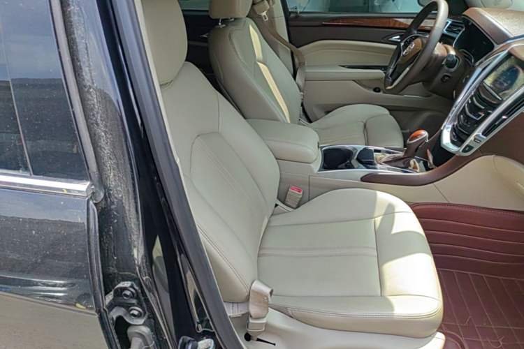 Used Cadillac SRX 2014 3.0L Elite Model Right Front Seat