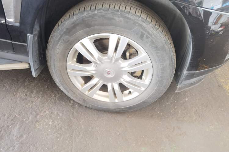 Used Cadillac SRX 2014 3.0L Luxury Model Right Front Wheel Hub