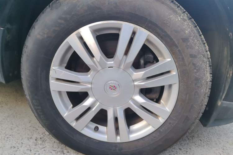 Used Cadillac SRX 2014 3.0L Leading Model Right Front Wheel Hub