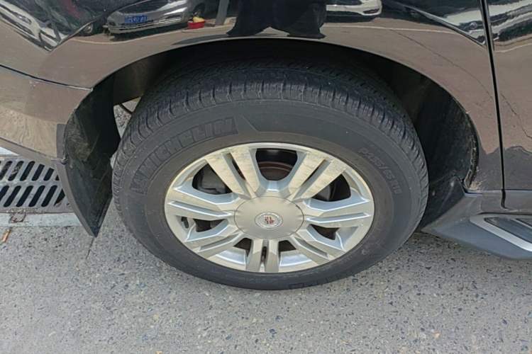 Used Cadillac SRX 2014 3.0L Elite Model Right Rear Wheel Hub