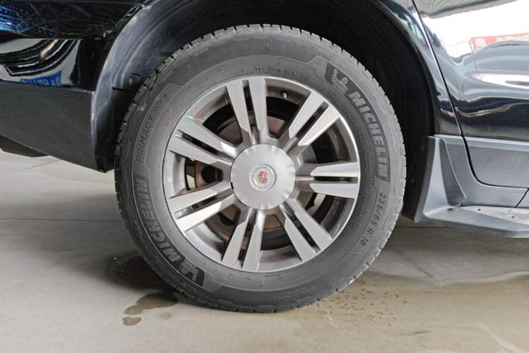 Used Cadillac SRX 2014 3.0L Elite Model Right Rear Wheel Hub