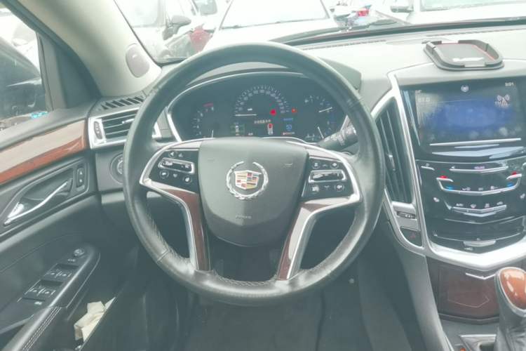 Used Cadillac SRX 2014 3.0L Elite Model Steering Wheel