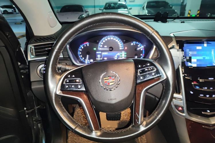 Used Cadillac SRX 2014 3.0L Elite Model Steering Wheel