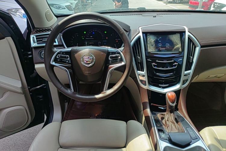 Used Cadillac SRX 2014 3.0L Elite Model Steering Wheel