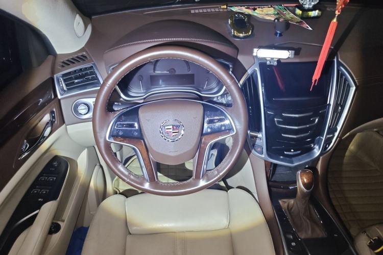 Used Cadillac SRX 2014 3.0L Elite Model Steering Wheel