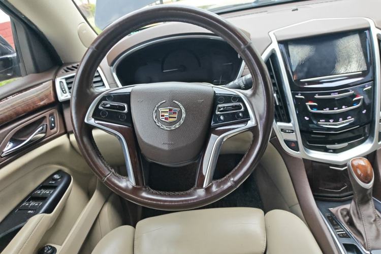Used Cadillac SRX 2014 3.0L Elite Model Steering Wheel