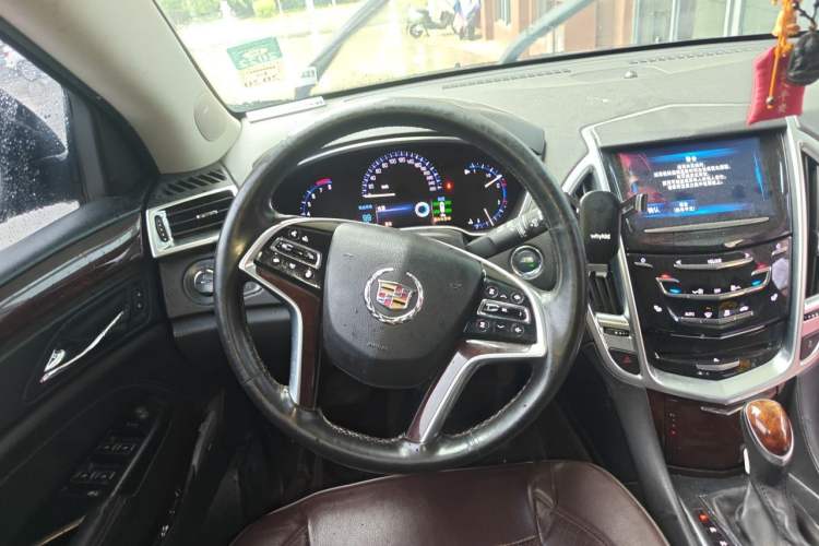 Used Cadillac SRX 2014 3.0L Elite Model Steering Wheel