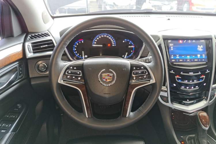 Used Cadillac SRX 2014 3.0L Elite Model Steering Wheel