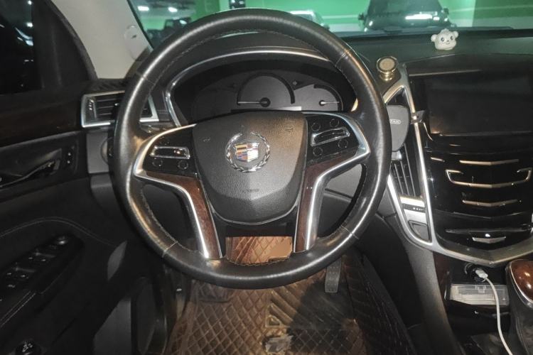 Used Cadillac SRX 2014 3.0L Elite Model Steering Wheel