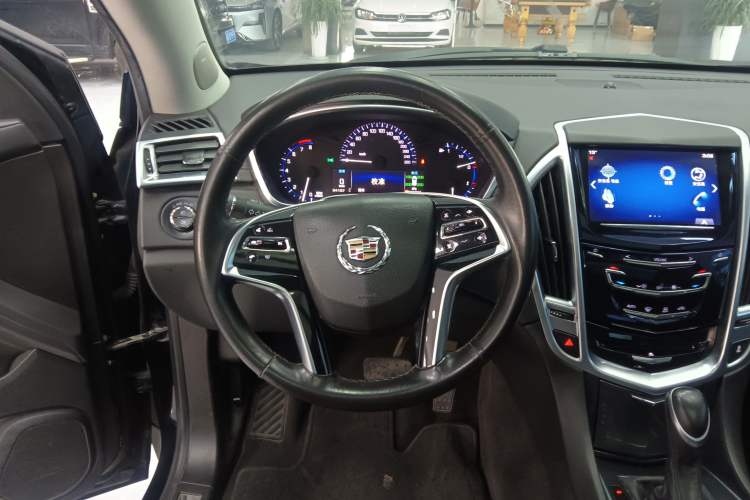 Used Cadillac SRX 2014 3.0L Comfort Model Steering Wheel