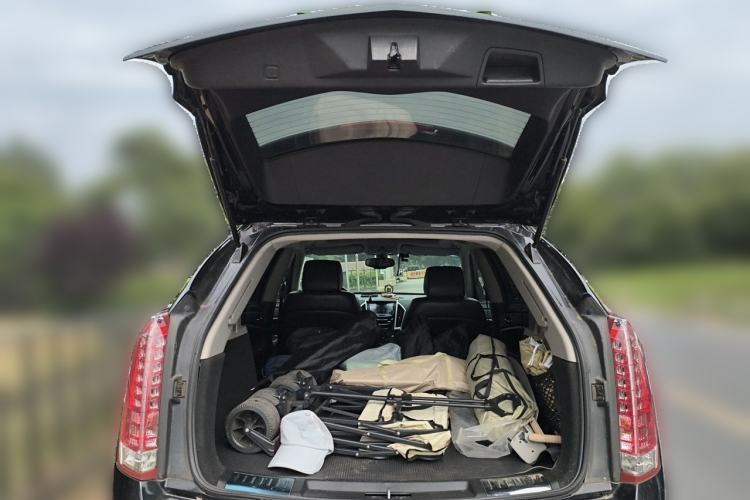 Used Cadillac SRX 2014 3.0L Comfort Model Trunk