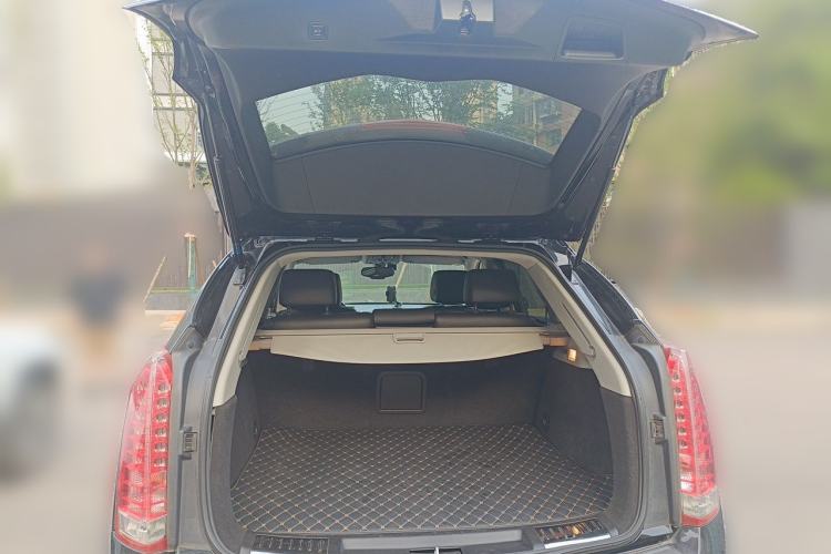 Used Cadillac SRX 2014 3.0L Elite Model Trunk