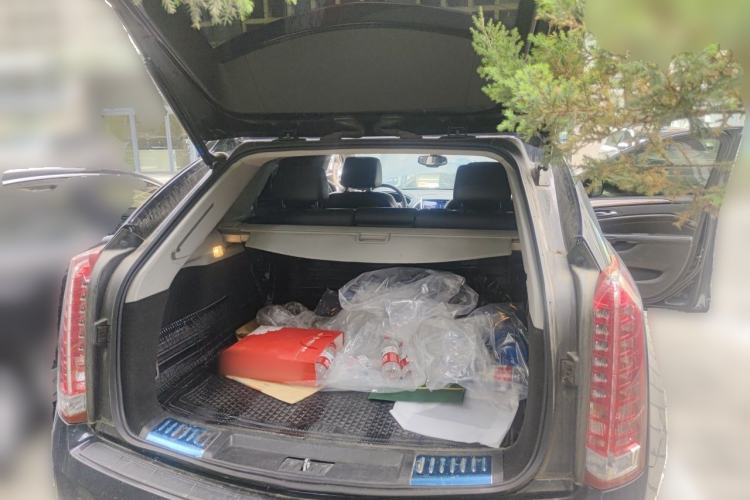 Used Cadillac SRX 2014 3.0L Elite Model Trunk