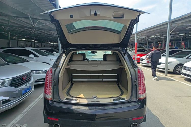 Used Cadillac SRX 2014 3.0L Elite Model Trunk