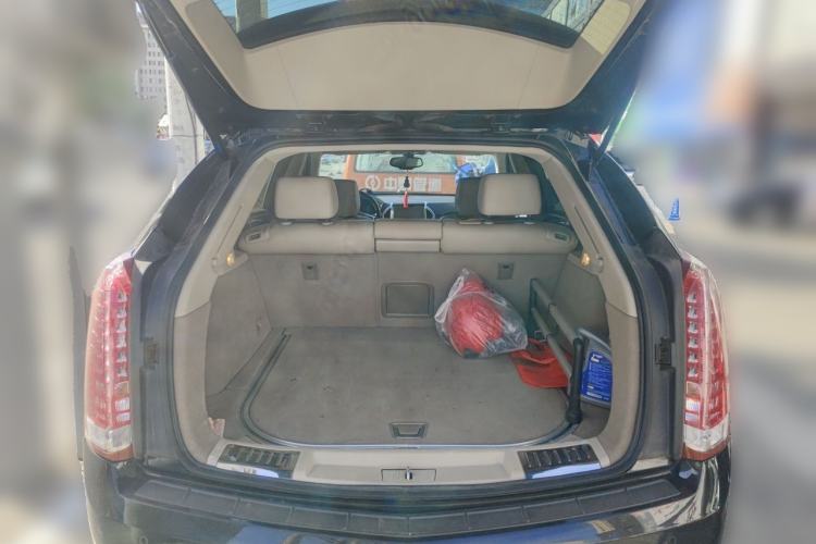 Used Cadillac SRX 2014 3.0L Elite Model Trunk