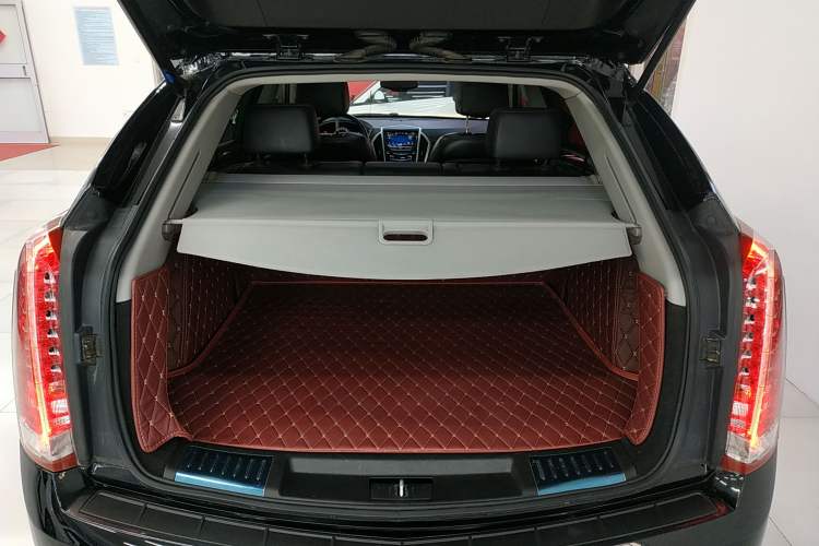 Used Cadillac SRX 2014 3.0L Leading Model Trunk