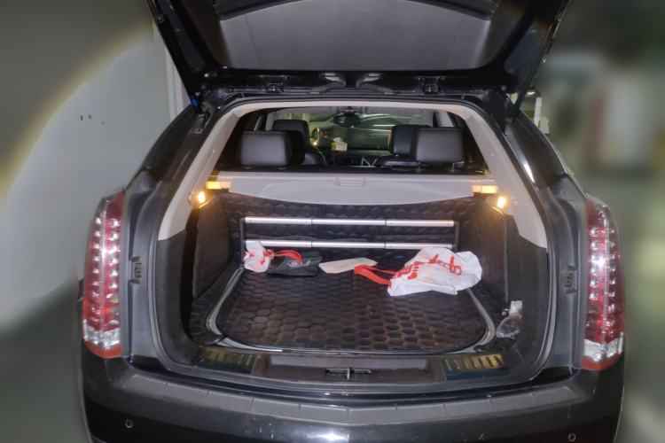 Used Cadillac SRX 2014 3.0L Elite Model Trunk