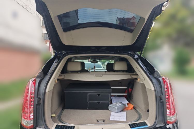 Used Cadillac SRX 2014 3.0L Elite Model Trunk
