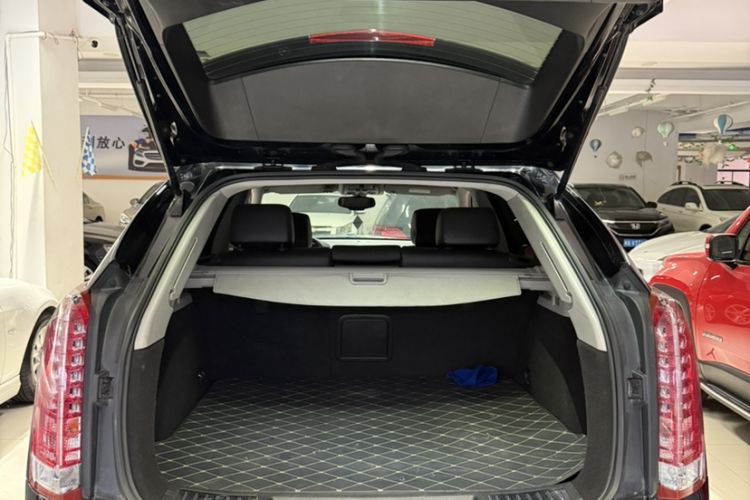 Used Cadillac SRX 2014 3.0L Comfort Model Trunk