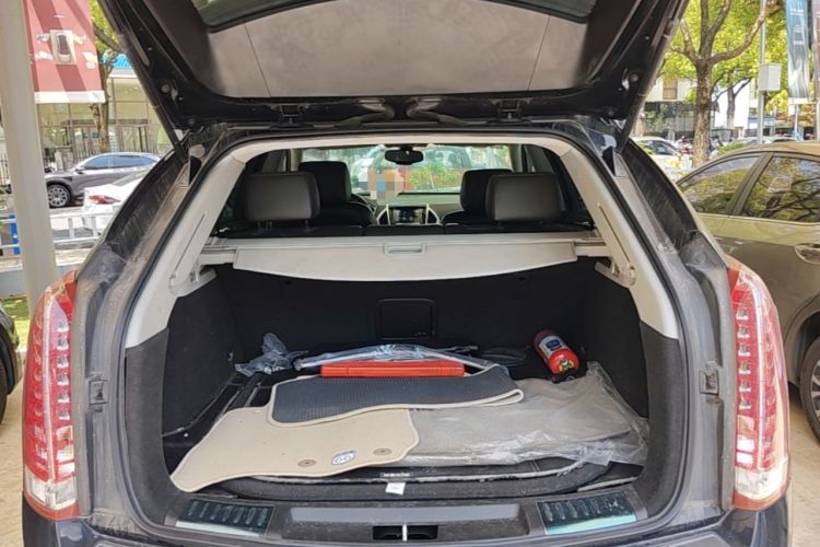 Used Cadillac SRX 2014 3.0L Comfort Model Trunk