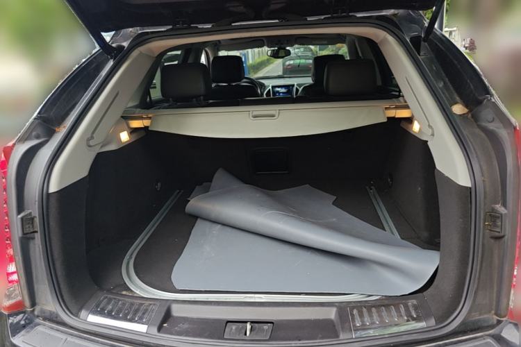 Used Cadillac SRX 2014 3.0L Elite Model Trunk