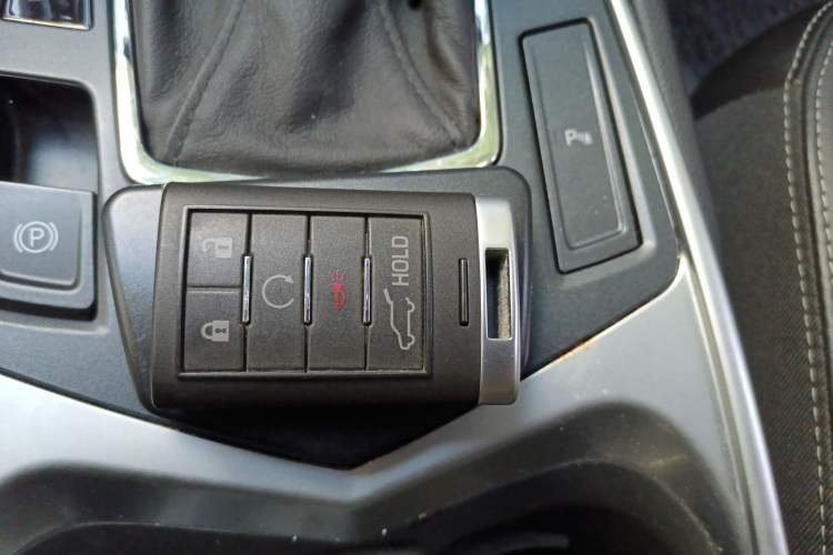 Used Cadillac SRX 2014 3.0L Elite Model Vehicle Key