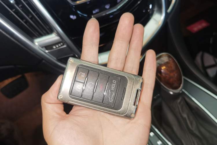 Used Cadillac SRX 2014 3.0L Luxury Model Vehicle Key