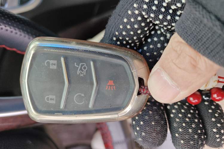 Used Cadillac SRX 2014 3.0L Luxury Model Vehicle Key