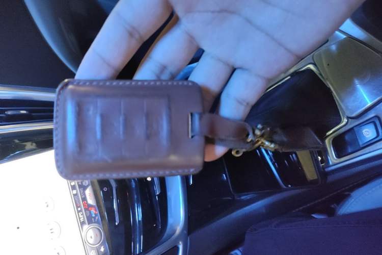 Used Cadillac SRX 2014 3.0L Elite Model Vehicle Key