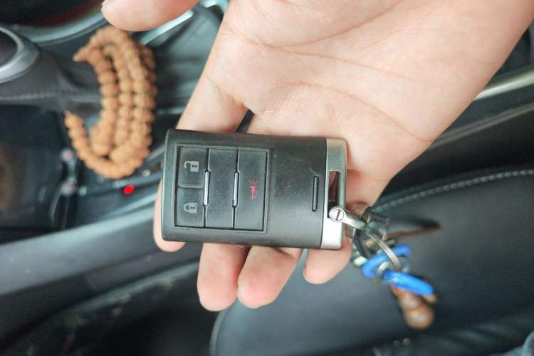 Used Cadillac SRX 2014 3.0L Comfort Model Vehicle Key