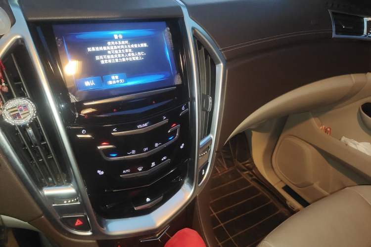 Used Cadillac SRX 2014 3.0L Elite Model Audio And AC Panel