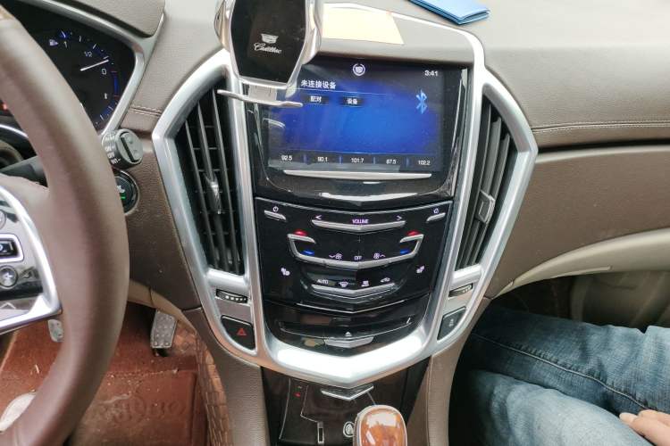 Used Cadillac SRX 2014 3.0L Elite Model Audio And AC Panel