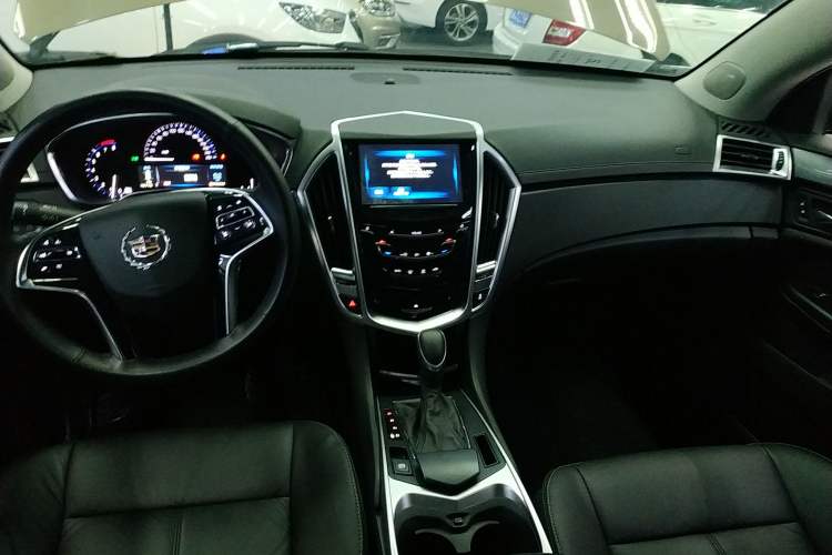 Used Cadillac SRX 2014 3.0L Comfort Model Center Console