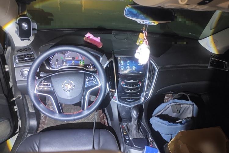 Used Cadillac SRX 2014 3.0L Comfort Model Center Console