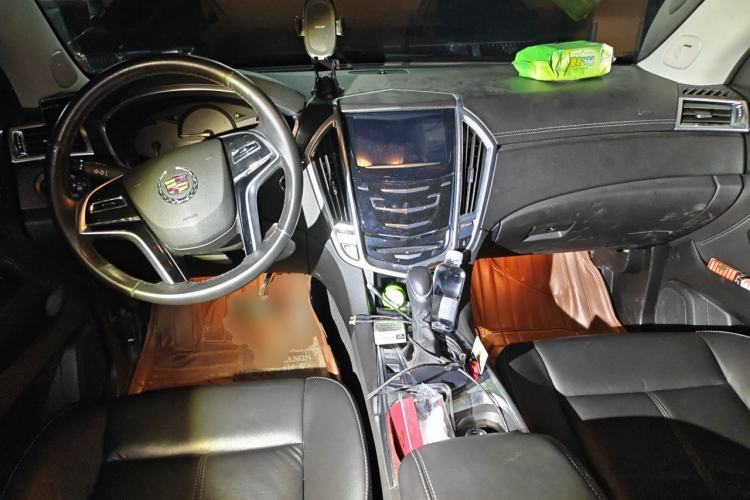 Used Cadillac SRX 2014 3.0L Comfort Model Center Console