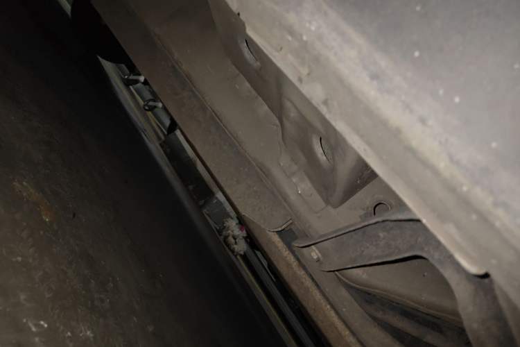 Used Cadillac SRX 2014 3.0L Elite Model Chassis Front Left