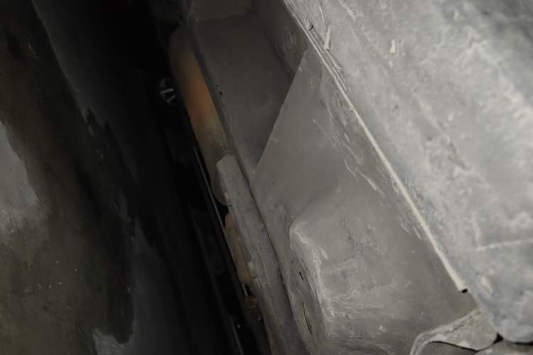 Used Cadillac SRX 2014 3.0L Elite Model Chassis Front Right