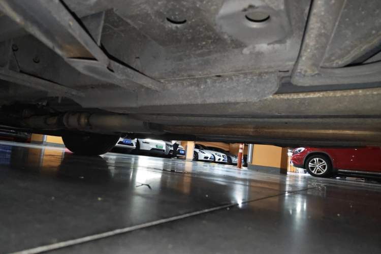 Used Cadillac SRX 2014 3.0L Comfort Model Chassis Rear Left
