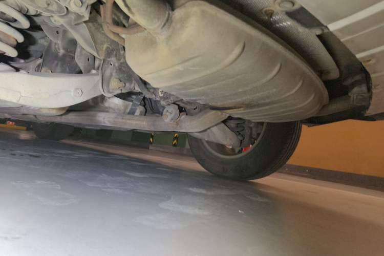 Used Cadillac SRX 2014 3.0L Elite Model Chassis Rear Left
