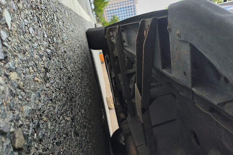 Used Cadillac SRX 2014 3.0L Elite Model Chassis Rear Left
