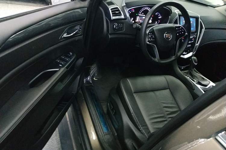 Used Cadillac SRX 2014 3.0L Comfort Model Driver Seat